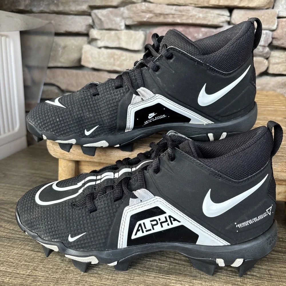 Nike Alpha Fastflex Youth Boys Football Cleats 4Y Black White CV0581-001 - Picture 10 of 12